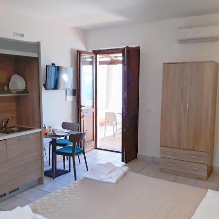Residence Gregory Filicudi Pecorini Kültér fotó