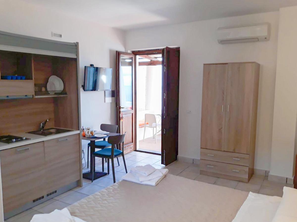 Residence Gregory Filicudi Pecorini Kültér fotó